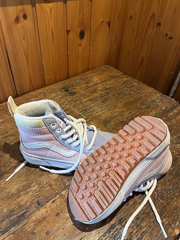 Scarpe per ragazzi: Basket chaussures Vans enfant 28 – Usato da Les Collons venduto da gehaisse 2