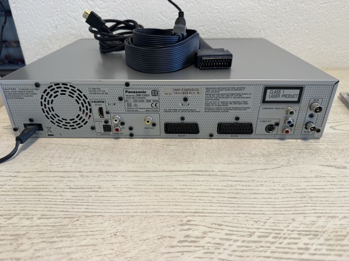 Panasonic Enregistreurs: Panasonic DMR-EX95V HDD/DVD/VHS Recorder – D'occasion à Zunzgen par milesdavis76 6