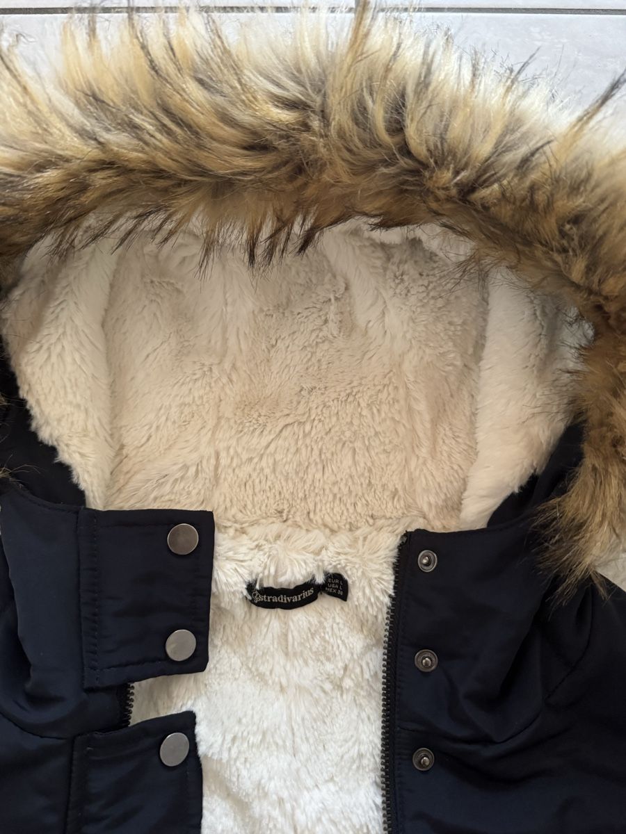 Stradivarius Jacken: Winterjacke – Neu (gemäss Beschreibung) aus Hergiswil NW von kaufe_bei_kaufmann 1