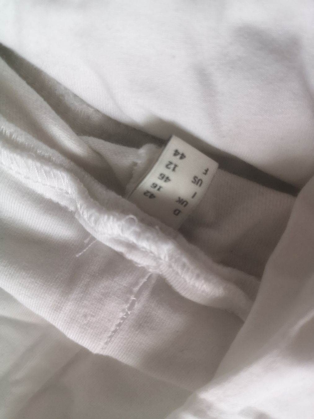 Esprit Pantaloni: Pantalon grossesse (T.42) – Nuovo (secondo la descrizione) da Sion venduto da CeSo25 1