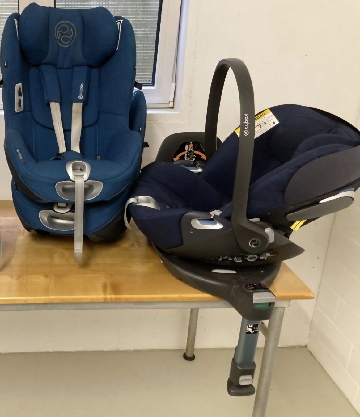 Cybex Auto-Kindersitze: Cybex Cloud Z Babyschale + Sitz + Isofix-Basis – Gebraucht aus Winterthur von Pixi 4