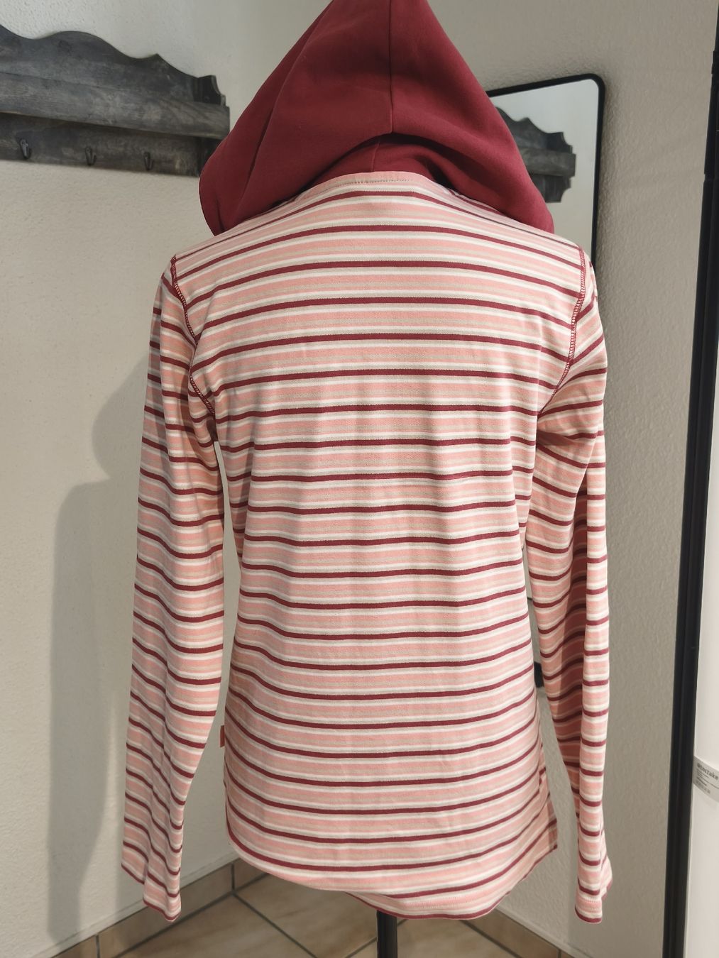 Maglioni & Felpe: Damen Pullover mit Kapuze gestreift Grösse 36/38 TCM – Nuovo (secondo la descrizione) da Emmetten venduto da SecondhandSiska 2