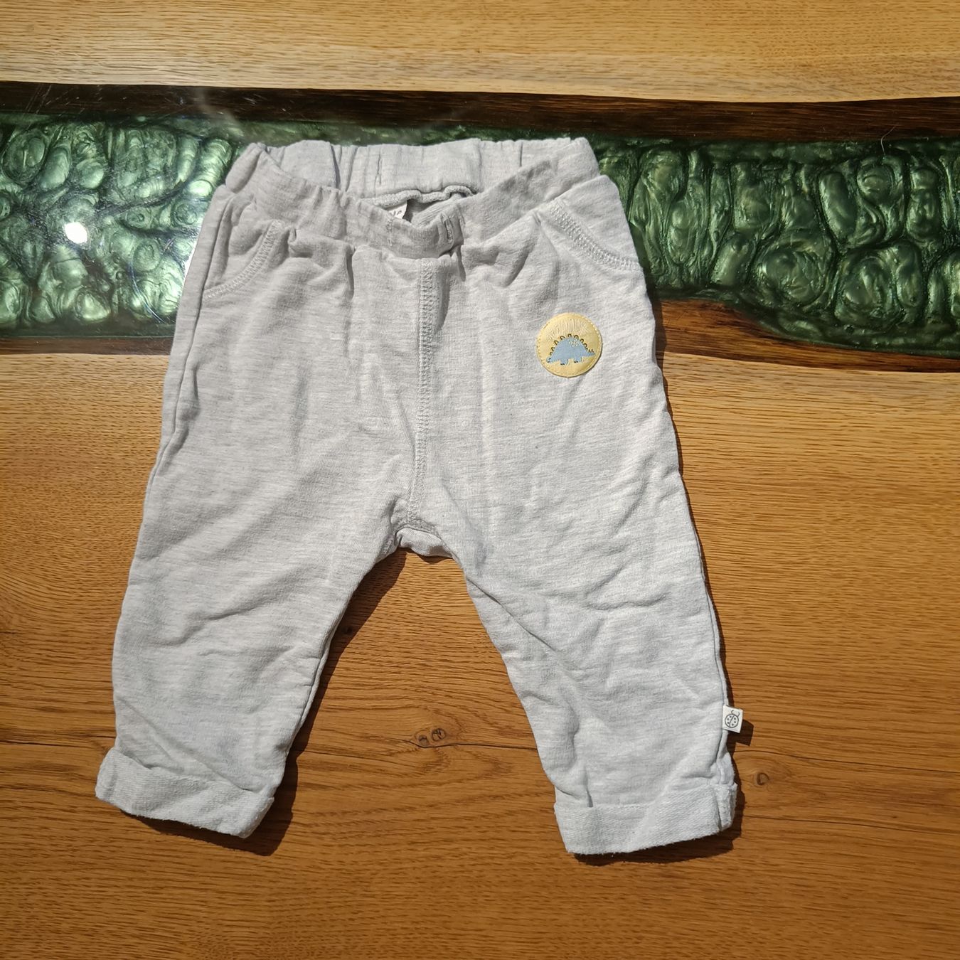 Hosen: Trainerhose Grösse 68 – Gebraucht aus Jaberg von urig17.