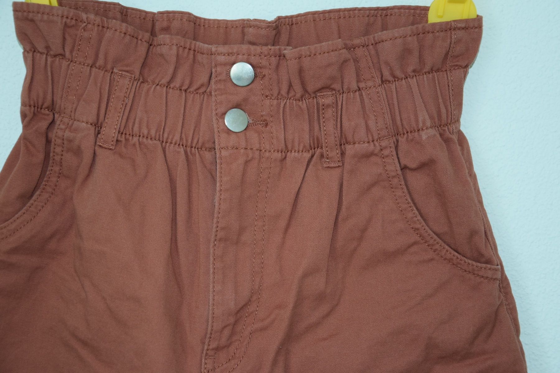 H&M Pantaloni: High Waist Shorts, Gr. 34 – Nuovo (secondo la descrizione) da Wil SG venduto da Sawil 1