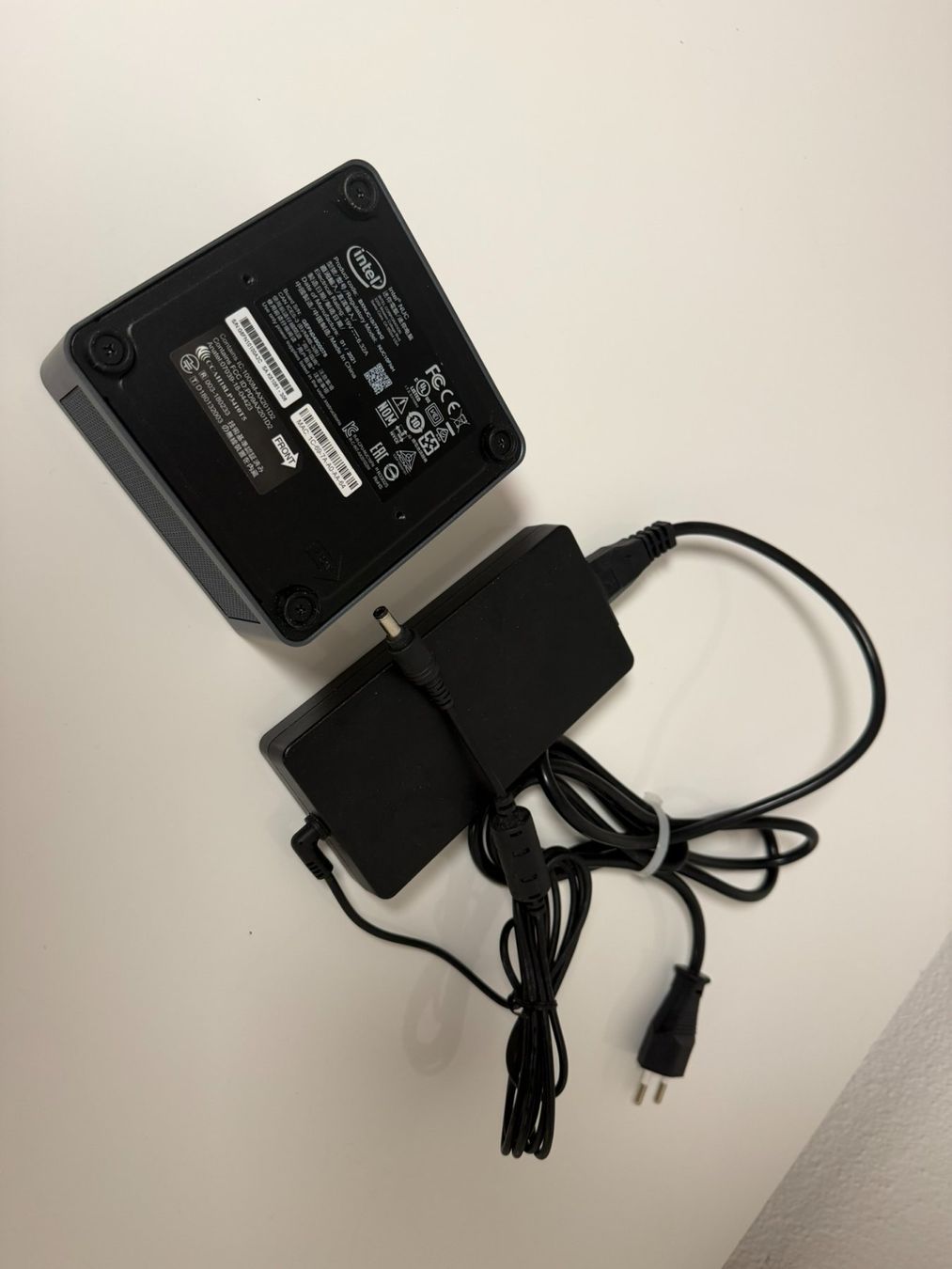 PC: Intel NUC i7, 8GB RAM, 256SSD, Windows 11 Pro – Usato da Figino venduto da inf_5zts 2