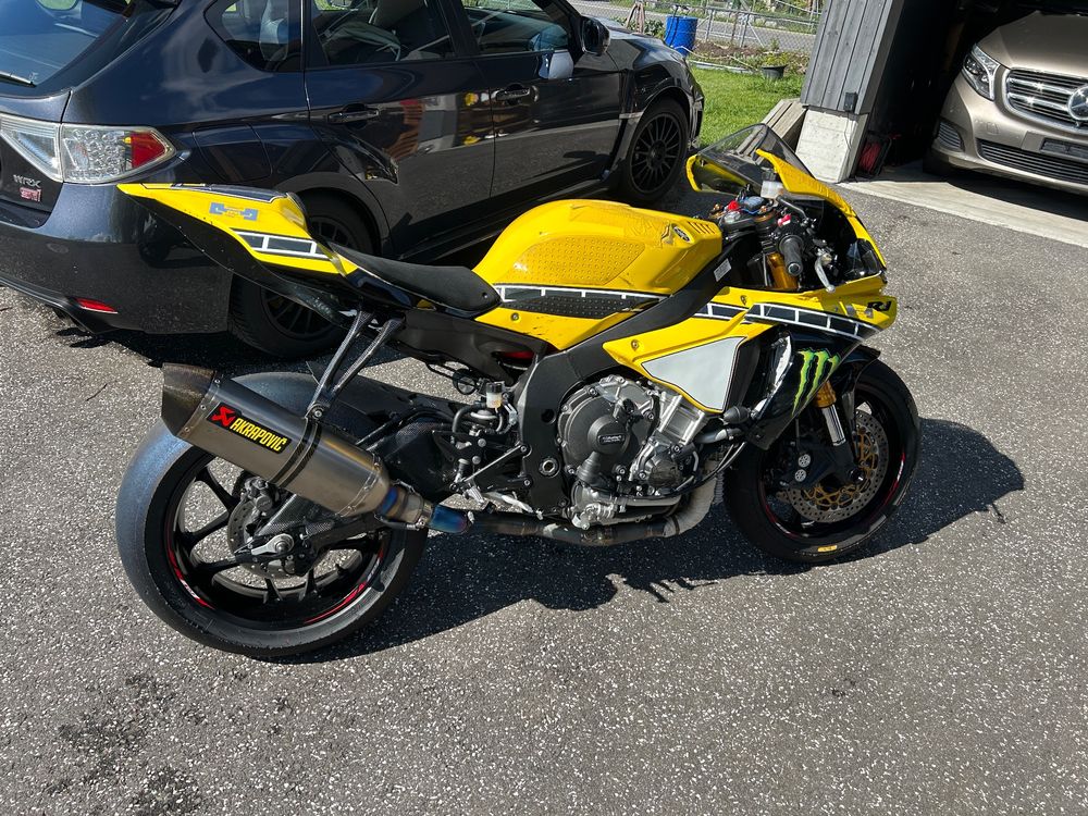 Yamaha R1 2015 RN32 (Gebraucht) in Neuheim für CHF 10500 – nur Abholung ...