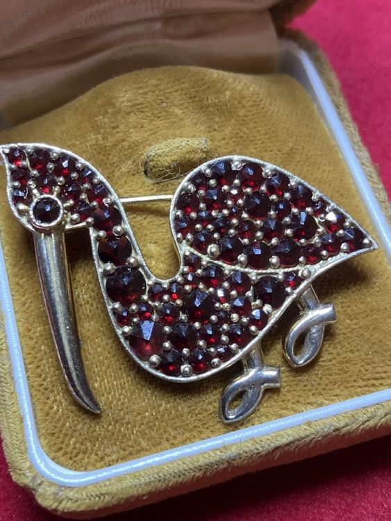 Vintage Brosche mit Granatsteinen im Vogeldesign, Top! (Gebraucht) in ...