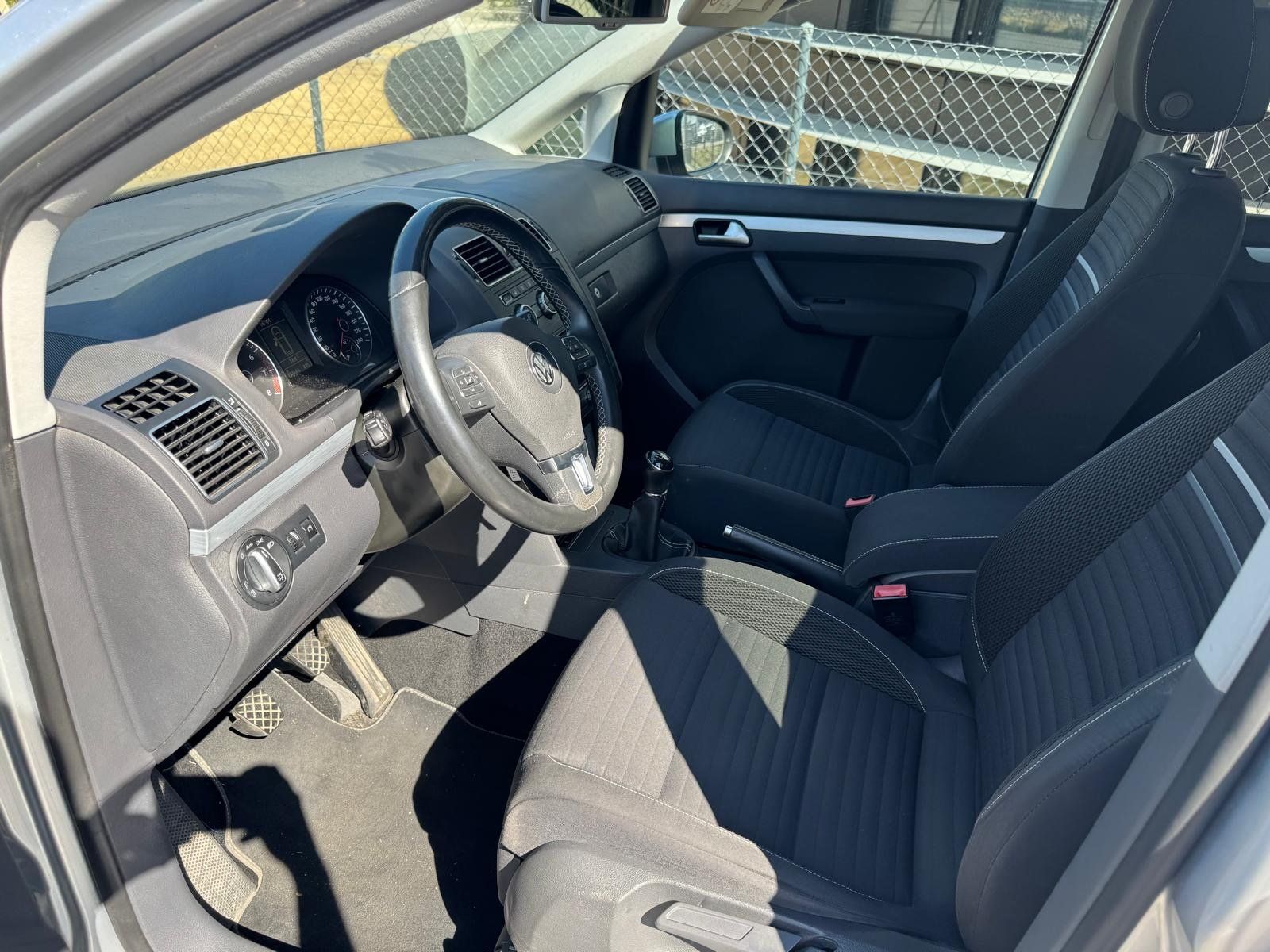 VW Automobili: VW Touran 7 places – Usato da Gland venduto da Duvernay01 6