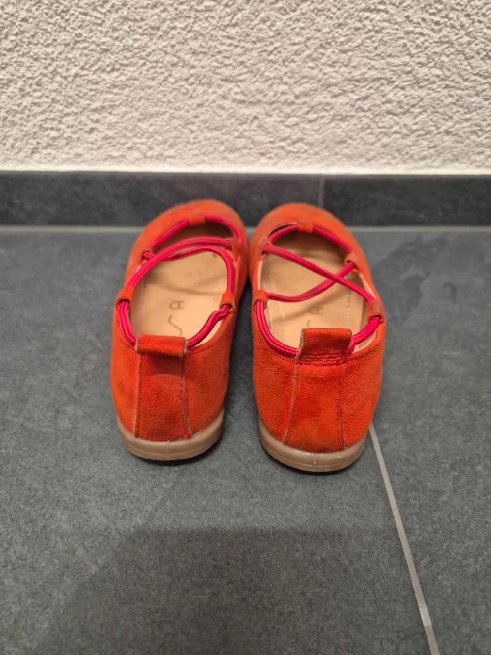 Unisa Scarpe per ragazze: Ballerinas Mädchen von Unisa Gr. 31 – Usato da Basel venduto da Misoppe 1