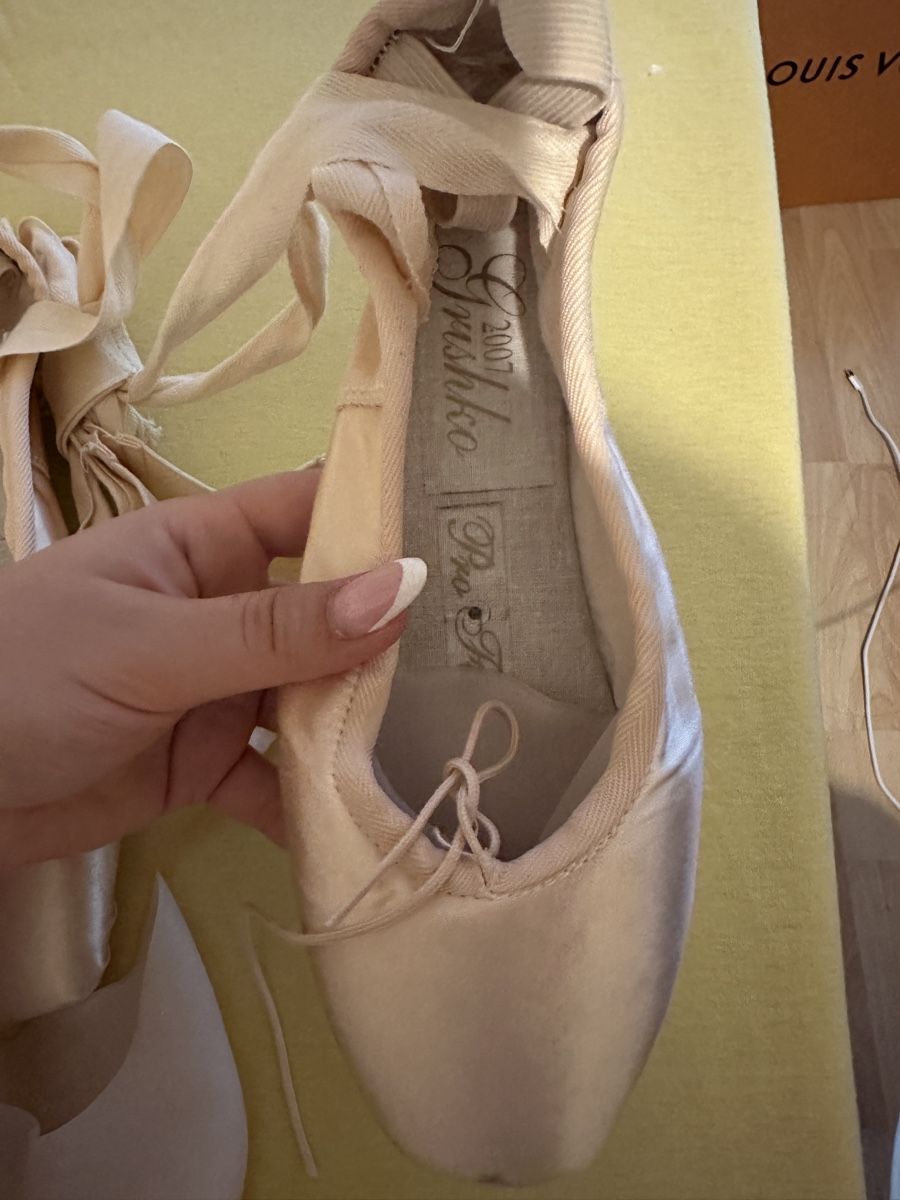 Damenschuhe: Ballet Spitzenschuhe  – Gebraucht aus Zollikofen von dad_y9xm 3