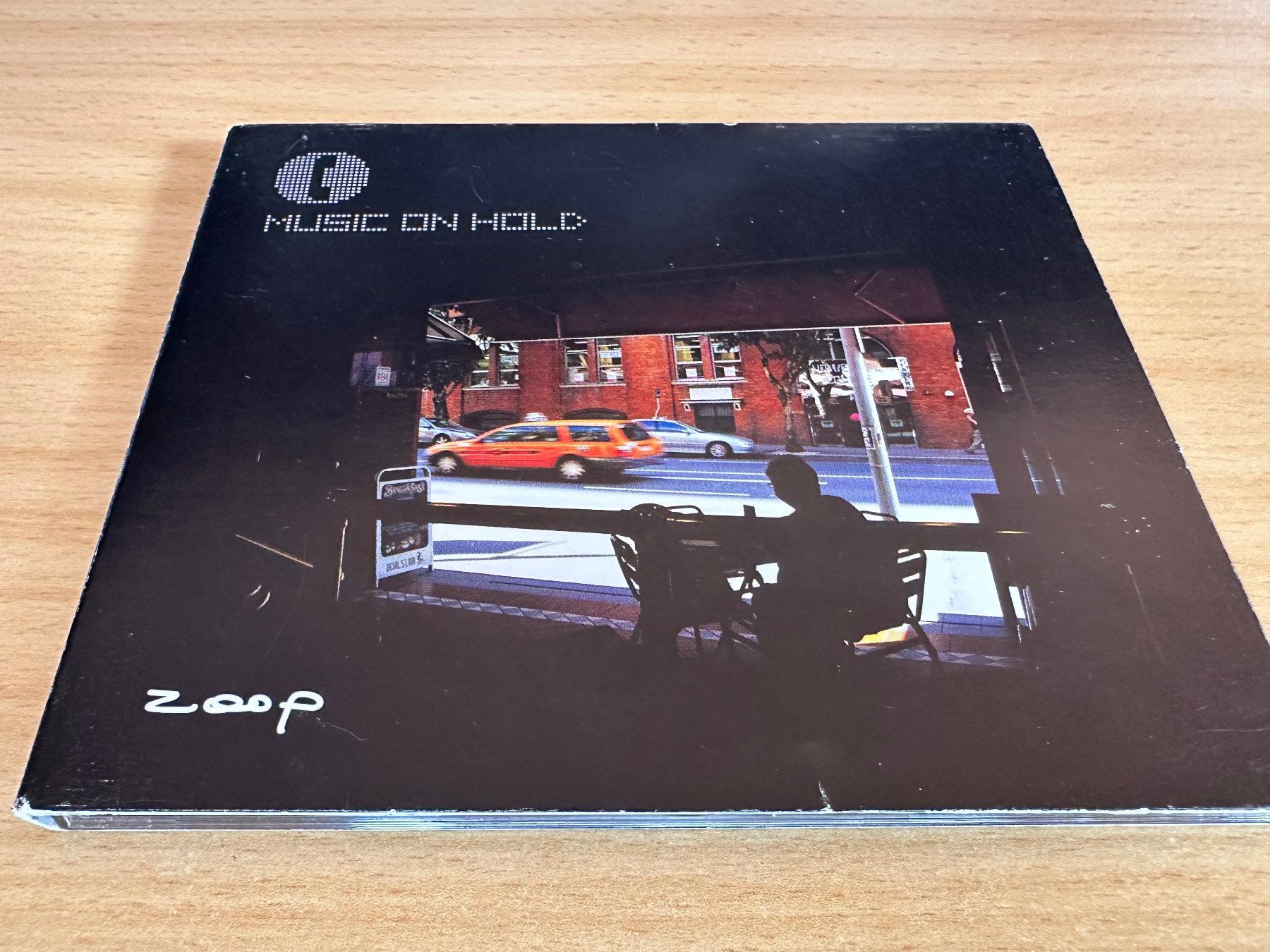 CD: Zoop – Music On Hold – Usato da Rikon im Tösstal venduto da Alpenmutz