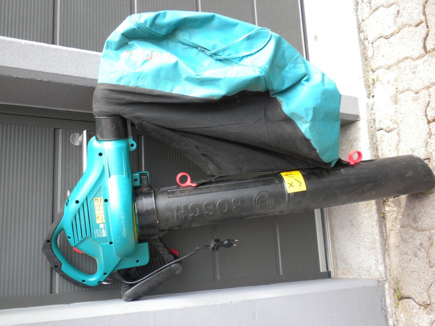Bosch Soffiatori & Aspiratori per foglie: Zu verkaufen Laubbläser – Usato da Remetschwil venduto da Saga6 1