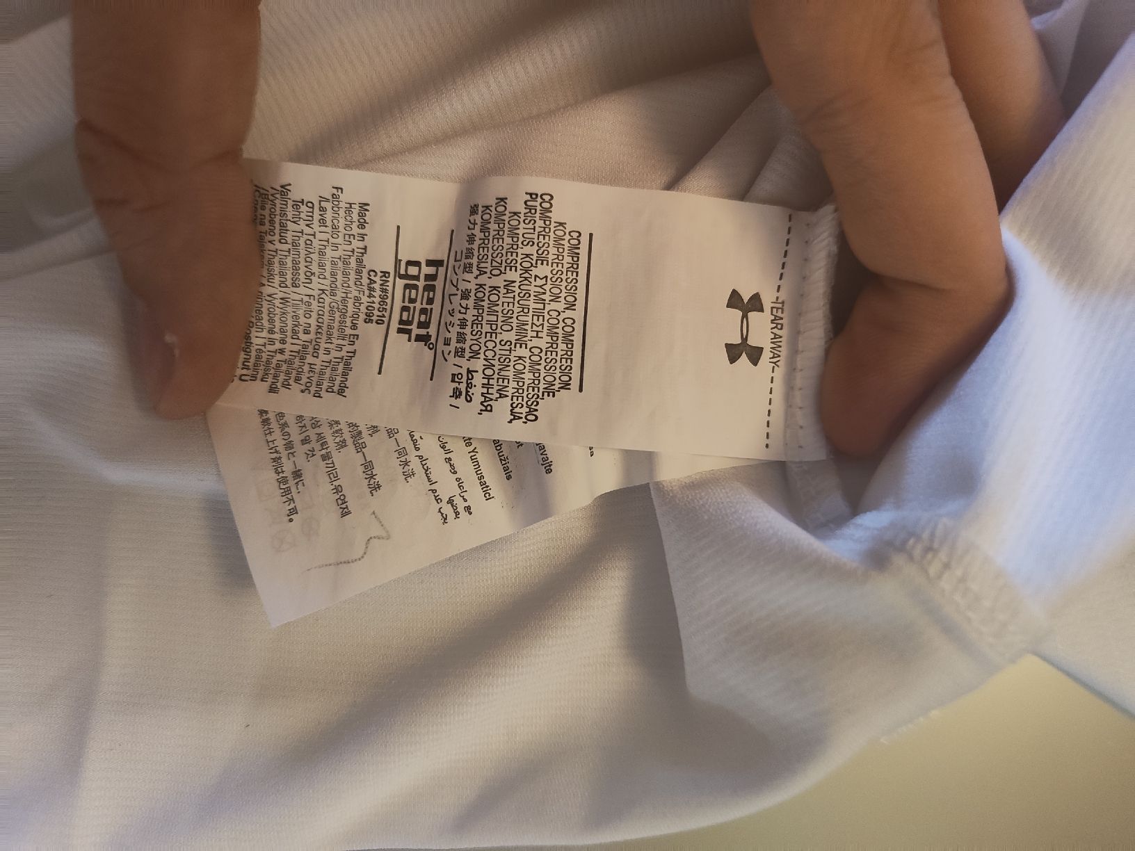 Under Armour T-shirt: T-shirt Under Armour blanc taille M – Nuovo (secondo la descrizione) da Domdidier venduto da witzis 3