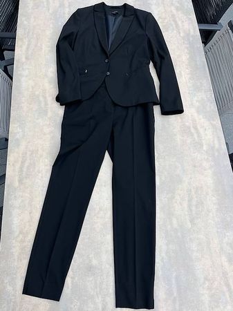 Eleganter Damen-Hosen-Anzug schwarz Grösse 38