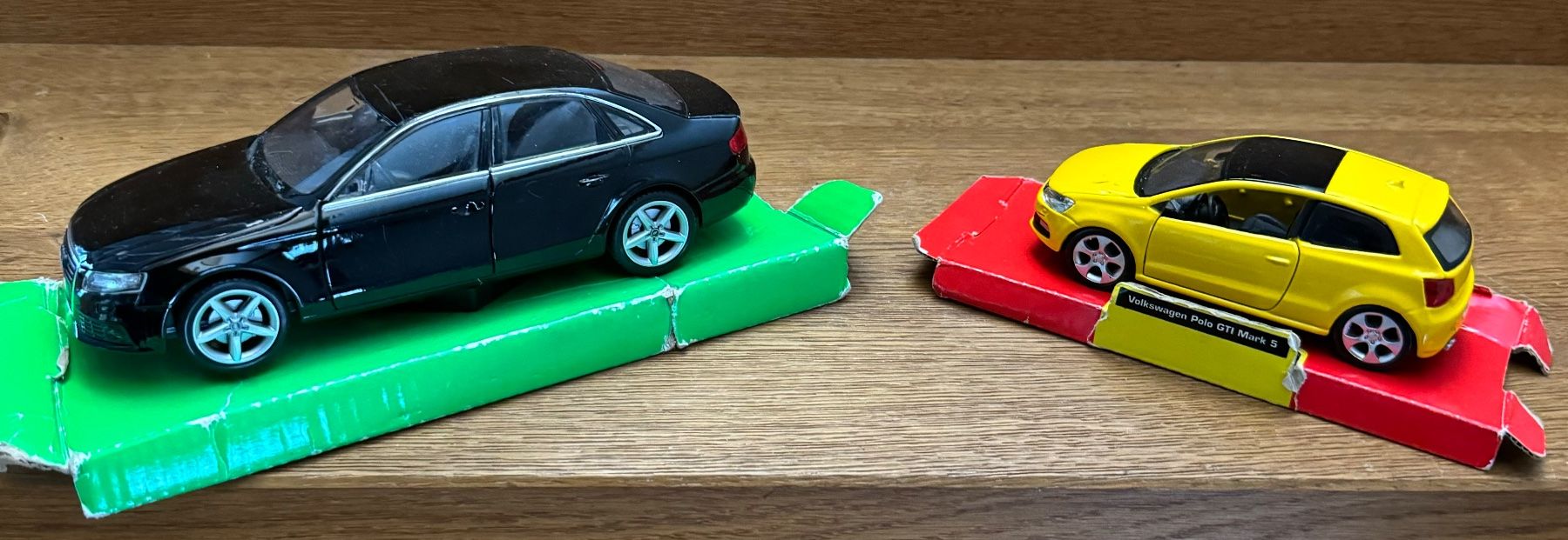 Giocattoli: Spielzeugautos – Nuovo (secondo la descrizione) da Herzogenbuchsee venduto da zukerka