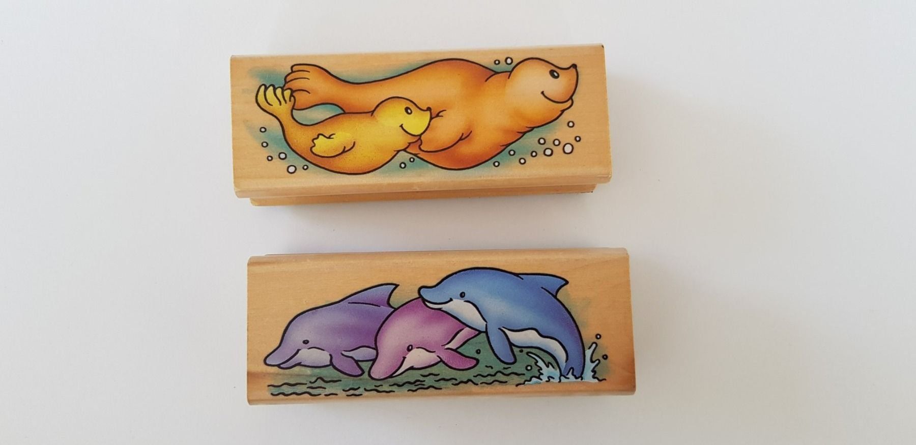 Timbri: 2 Stempel: Robbe , Delfin NEU – Nuovo (secondo la descrizione) da Walterswil SO venduto da Jerry_maus
