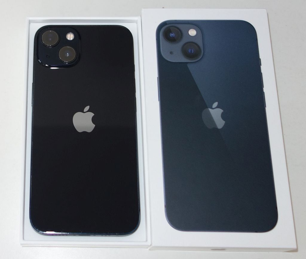 Apple Telefoni cellulari / Smartphones: Apple iPhone 13   (128 GB - Midnight) – Usato da Dietlikon venduto da Web-Trader 2