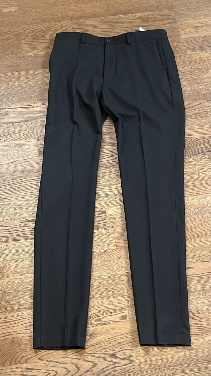 Pantaloni: Zara Anzugshose – Usato da Hombrechtikon venduto da aa0_6nss