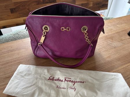 Neue, originale Salvatore Ferragamo Handtasche