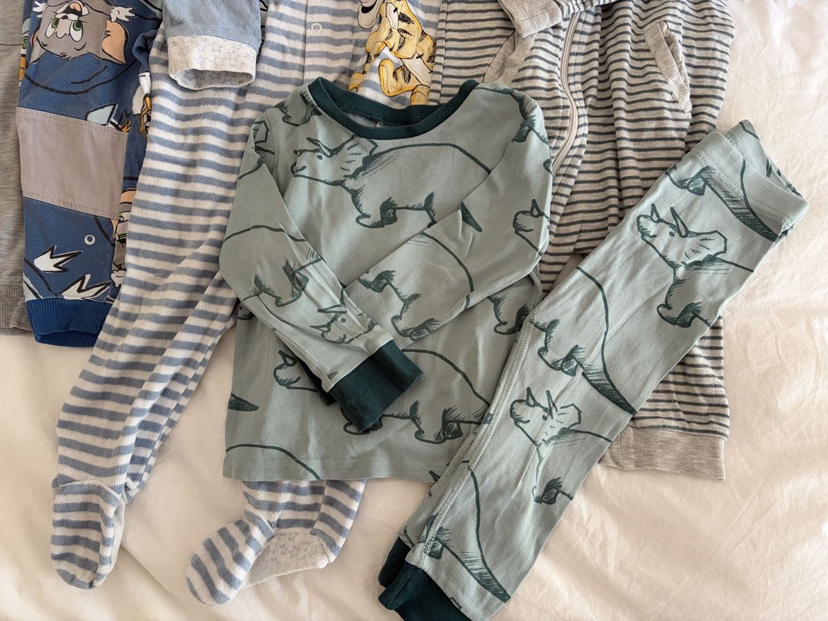 Lotti & Set di vestiti: Kinder Kleider Set Grösse 86 und 92 – Usato da Zürich venduto da kobe_one 4