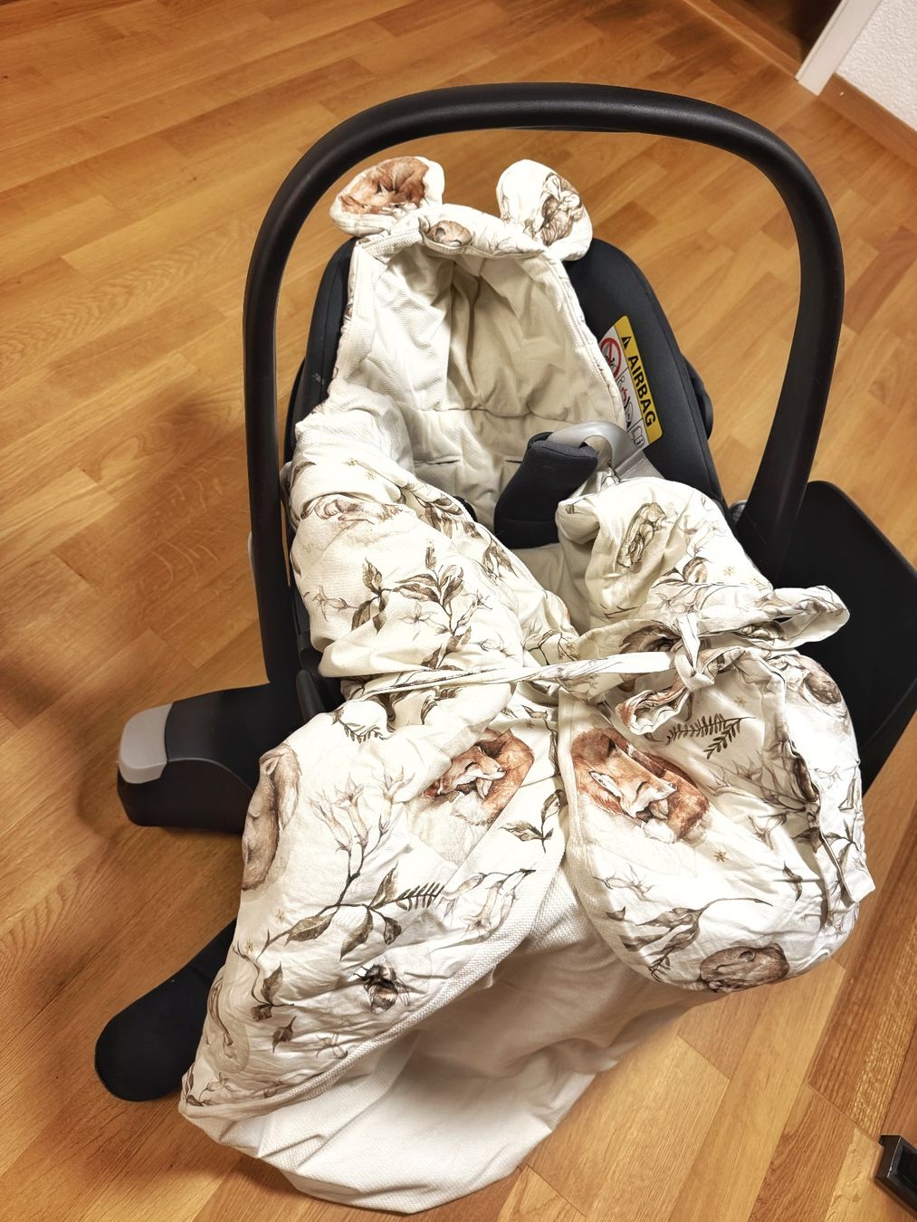 Sacchi a pelo: Autositzbezug, Winterfusssack mit Ohren, Neuwertig – Usato da Bertschikon venduto da montanna4ch 2