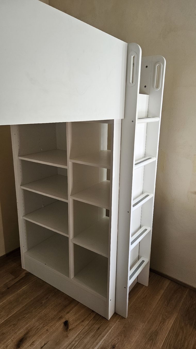 Ikea Betten: Mezzanine Ikea Smastad – Gebraucht aus Biel/Bienne von echinops