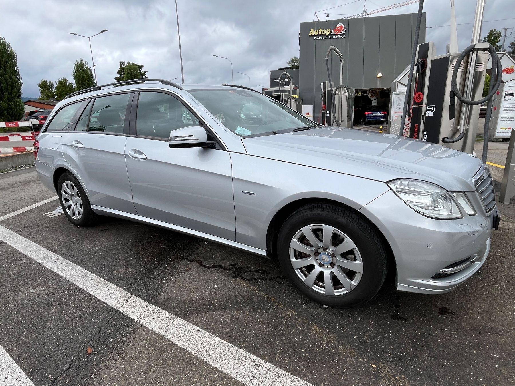 Mercedes-Benz Automobili: 2010 E200 CDI 146,500 Km Blueefficieny – Usato da Zürich venduto da den_8mcx 8