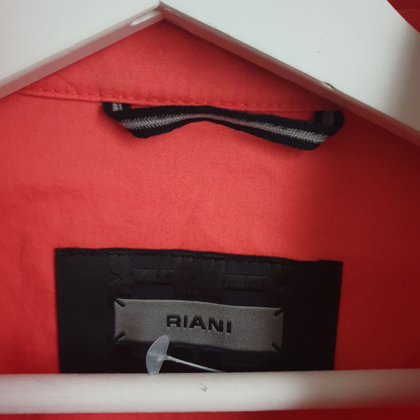 Riani Chemisiers: RIANI schäne Blusenjacke Gr. 42 – D'occasion à Frenkendorf par Moon111 2