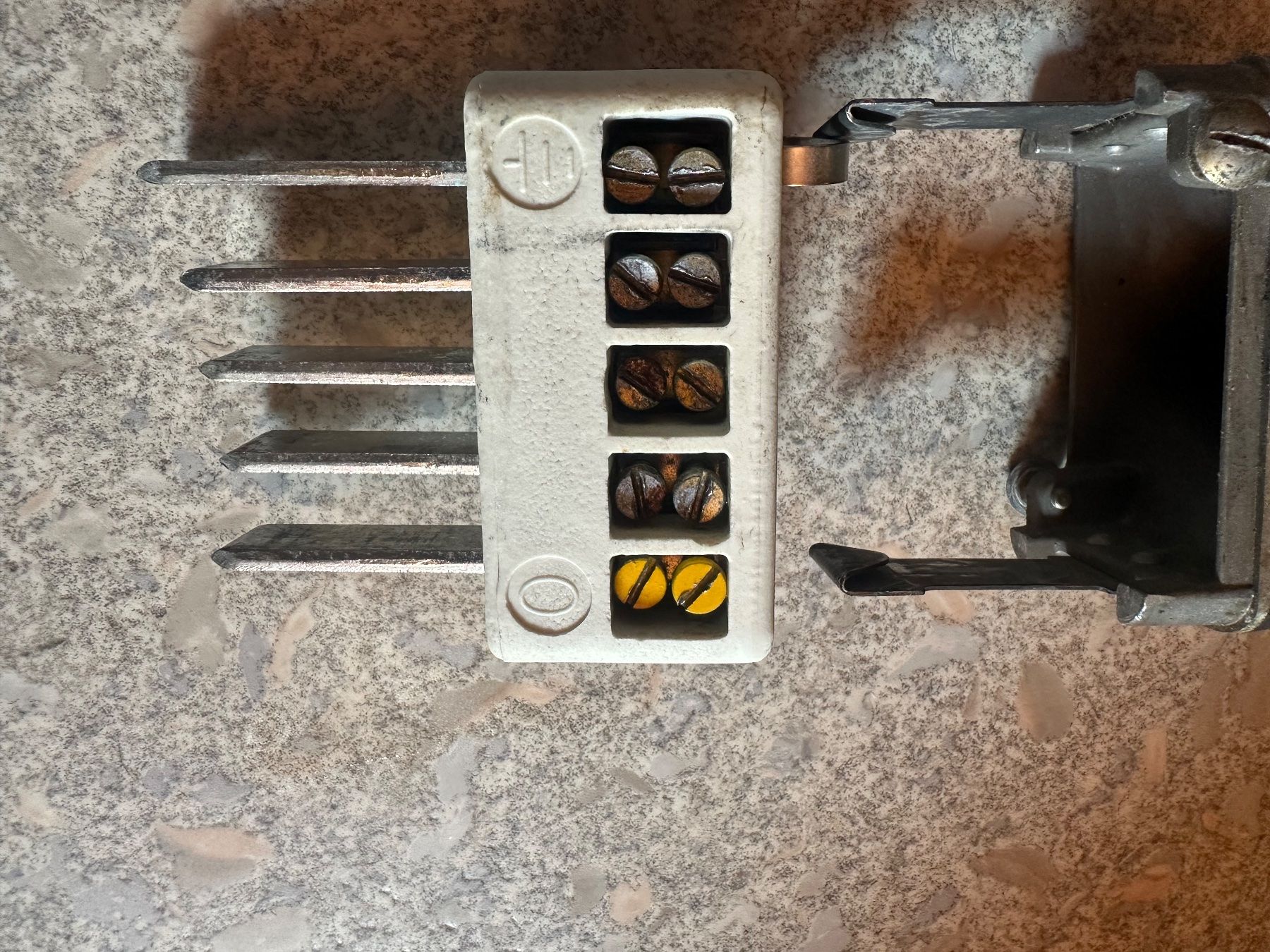 Stecker: Stecker und Kupplung J 75 /5Polig – Gebraucht aus Huttwil von Bolpa 5