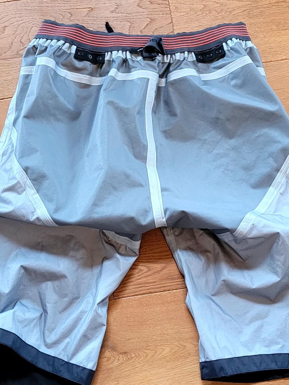Endura Pantalons: Bike Velo Regenhose – D'occasion à brülisau par nussgipfel02 4