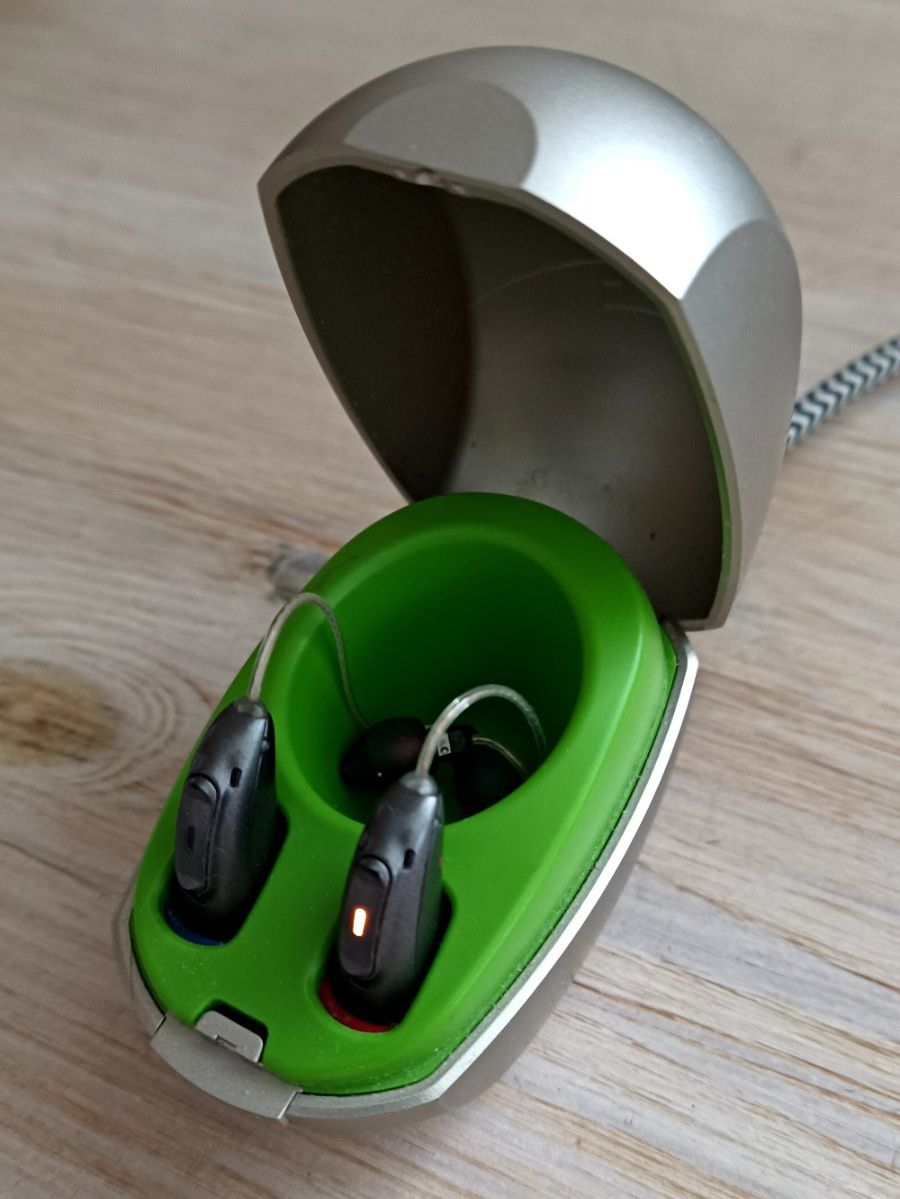 Phonak Attrezzature mediche: Phonak Audéo Marvell M90-R – Usato da Vauderens venduto da ChrisToeff