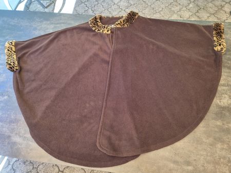 Poncho von Beck Concept, braun mit Webpelzbesatz, One Size