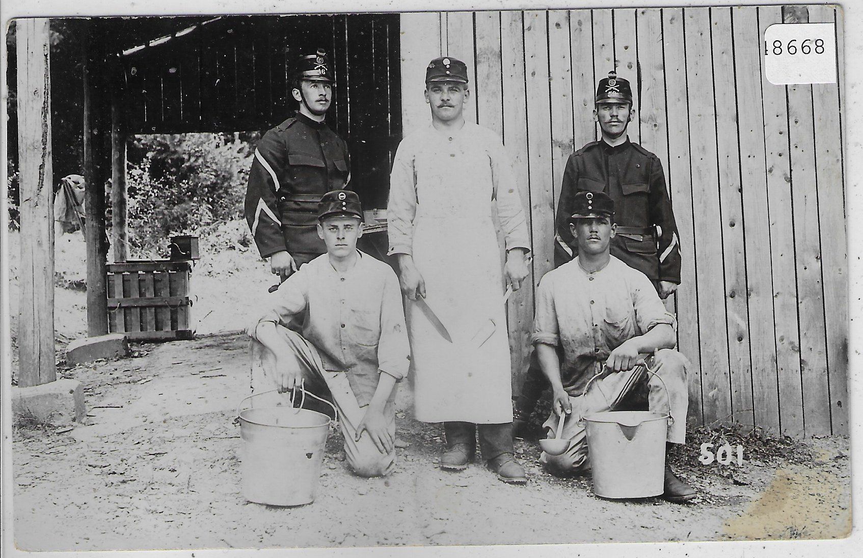 Cartoline postali: Armee Suisse - Küchenmannschaft oder Metzger – Usato da Ettingen venduto da Kartenplanet