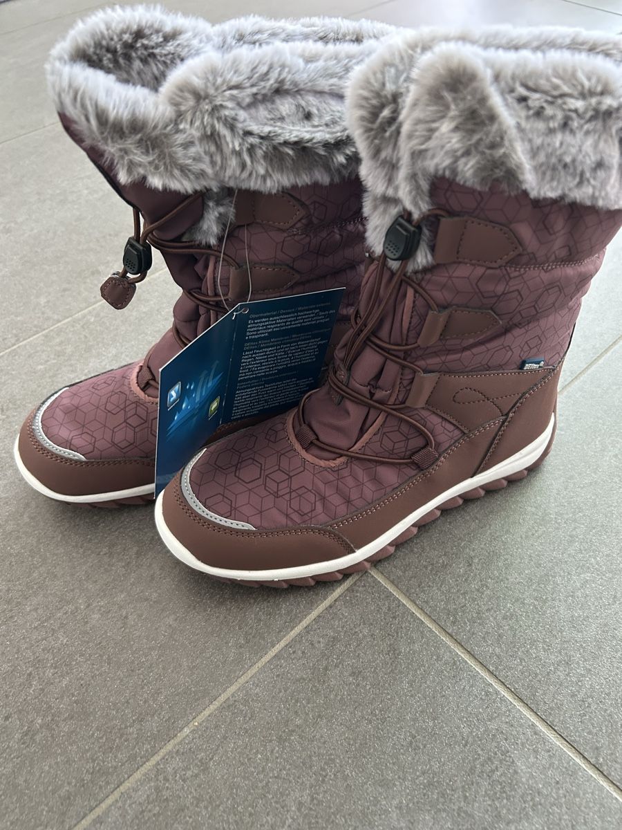 Chaussures filles: Mädchen Winterstiefel Gr. 34 – Neuf avec emballage d'origine à Heitenried par Scbern04