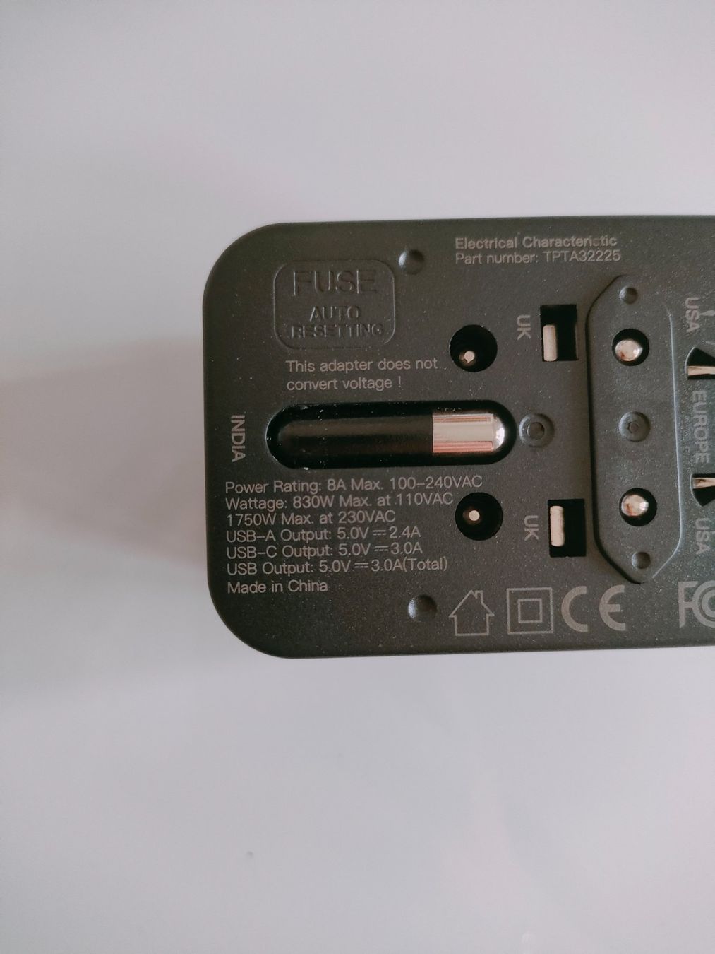 Laufwerke & Adapter: TecPearl Universeller Reiseadapter – Gebraucht aus Dietikon von Branquinha1981 6