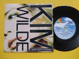 Kim Wilde – Never Trust A Stranger