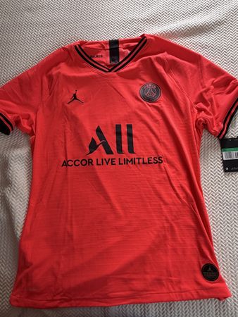 Original PSG 19/20 away Player Issue