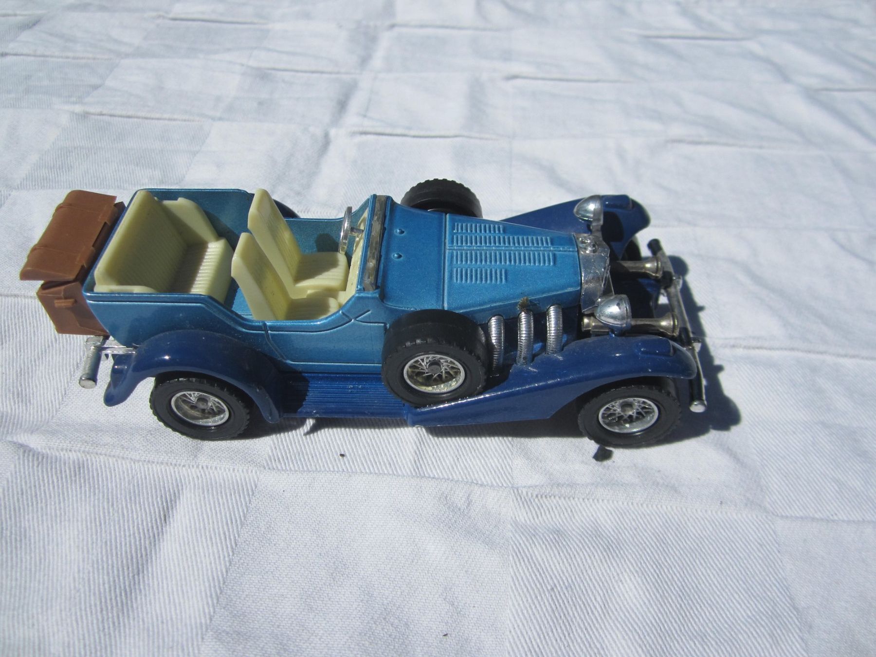 Majorette Voitures modèles: Voiture vintage – Neuf (Voir description) à Tramelan par Tors 2