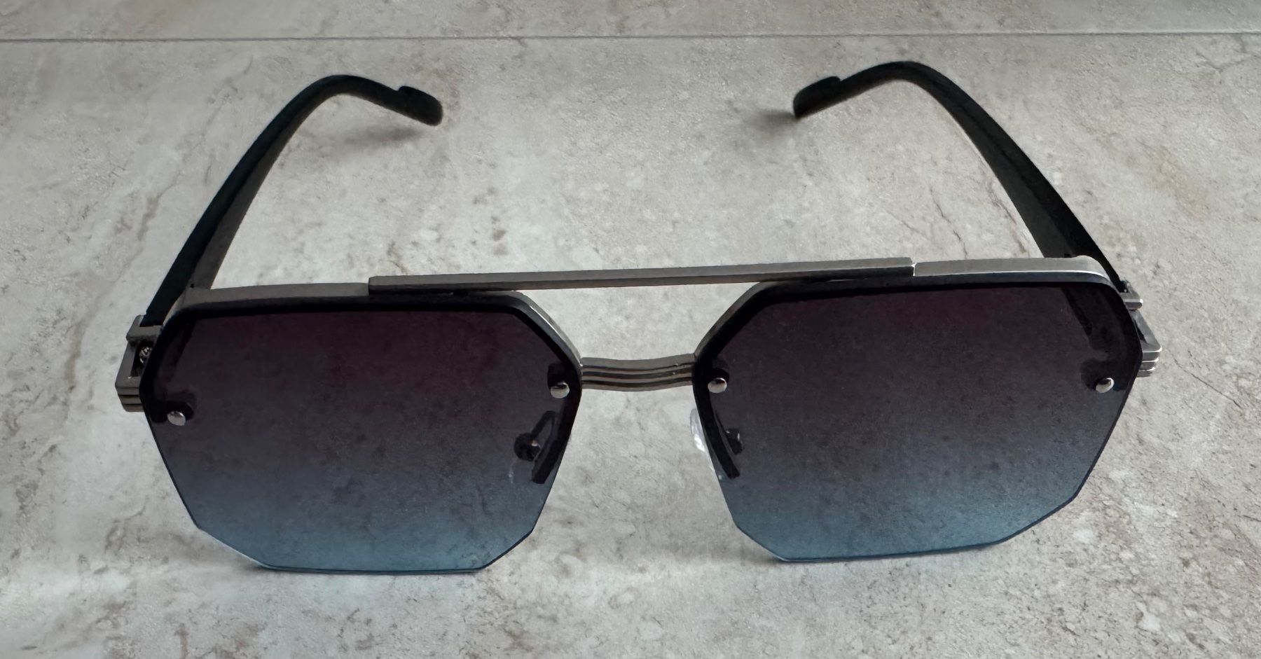 Brillen & Gläser: Sonnenbrille neu – Neu und originalverpackt aus Wichtrach von Alyasahana