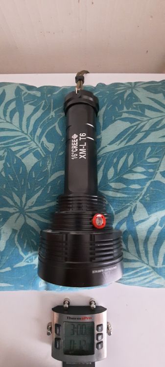 Lampe Torche LED XML-T6 Ultra Puissante Avec Zoom – 14 Cm, Pratique Et Neuve