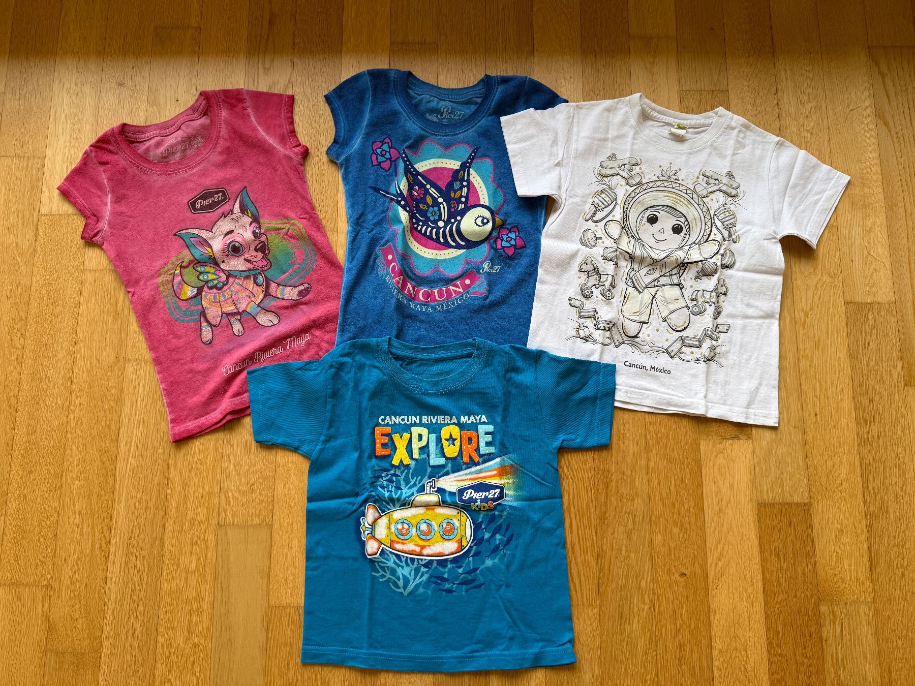 Lotti & Set di vestiti: T-shirts - Grösse 4-5 Jahre - Cancun – Usato da Baden venduto da polveres