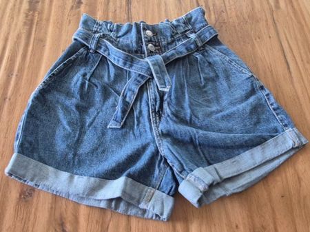XS - Grösse, Jeans Shorts von BERSHKA für Damen