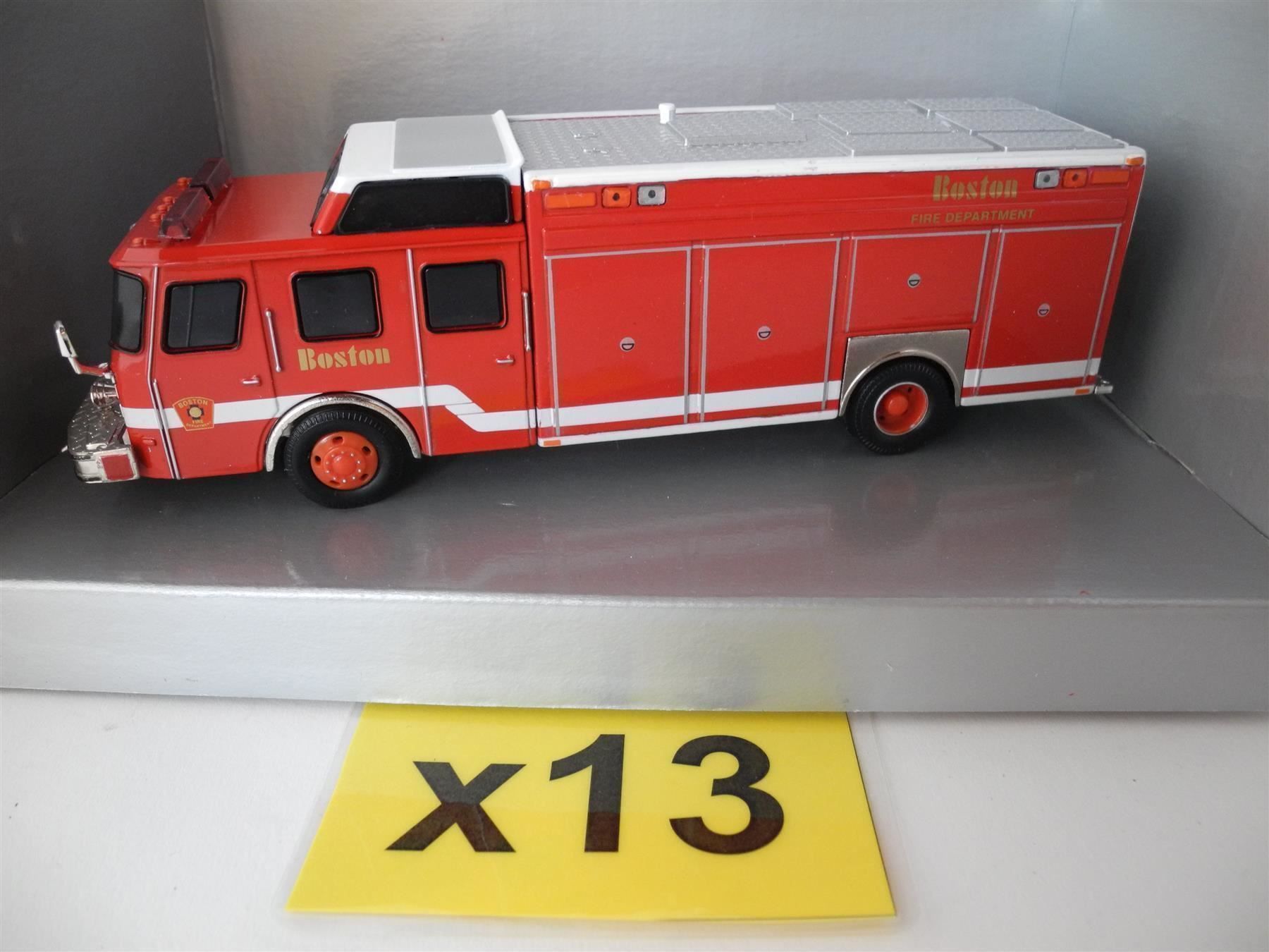 Corgi Toys Modellini d'auto: Corgi 52205 E-One Rescue, Nr. x13 – Nuovo e nell'imballaggio originale da Kottwil venduto da Crazyrolf