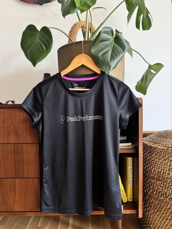 Peak Performance T-Shirt schwarz Grösse L guter Zustand