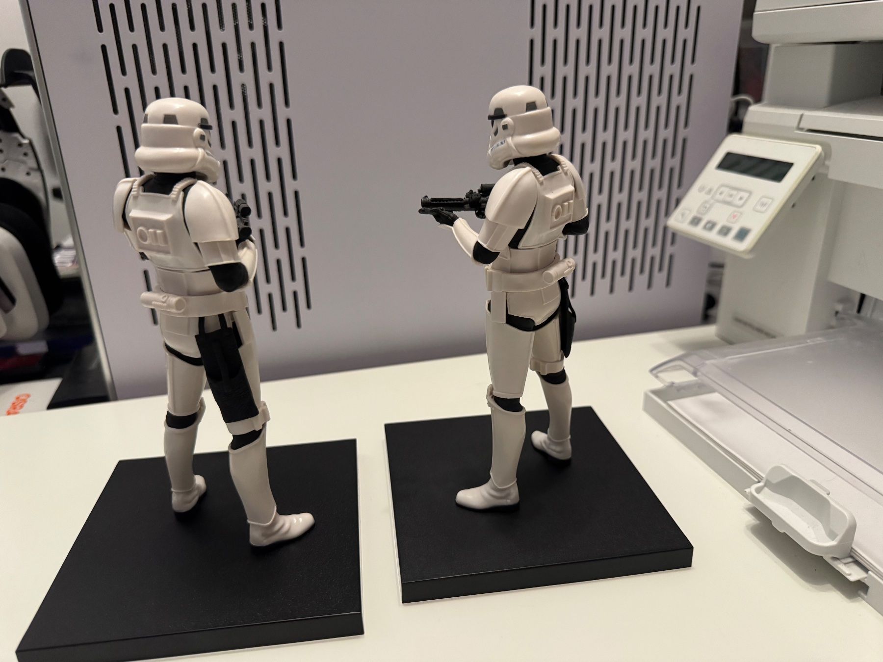 Star Wars Statuette: Star Wars Stormtrooper Kotobukiya Two Pack ArtFX+ Figur – Usato da Burgdorf venduto da Caradhras 3