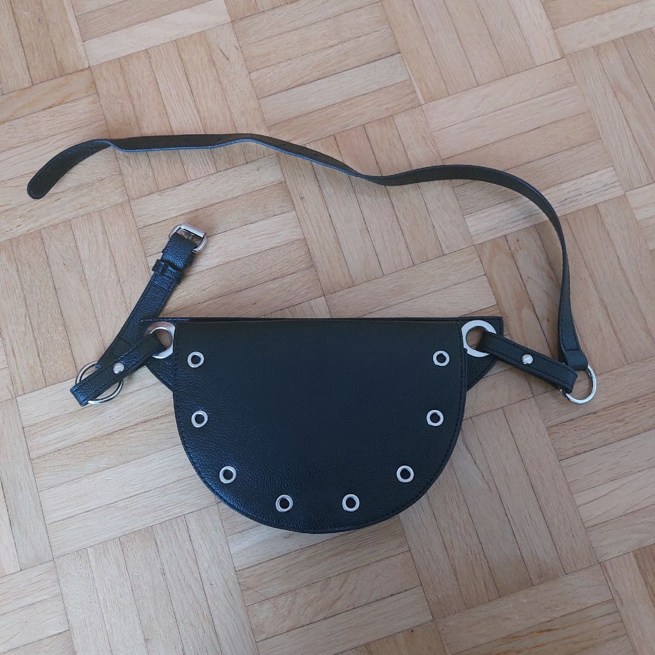 S.Oliver Borse da donna: Sac banane S.Oliver noir – Usato da La Chaux-de-Fonds venduto da asn_l6dp