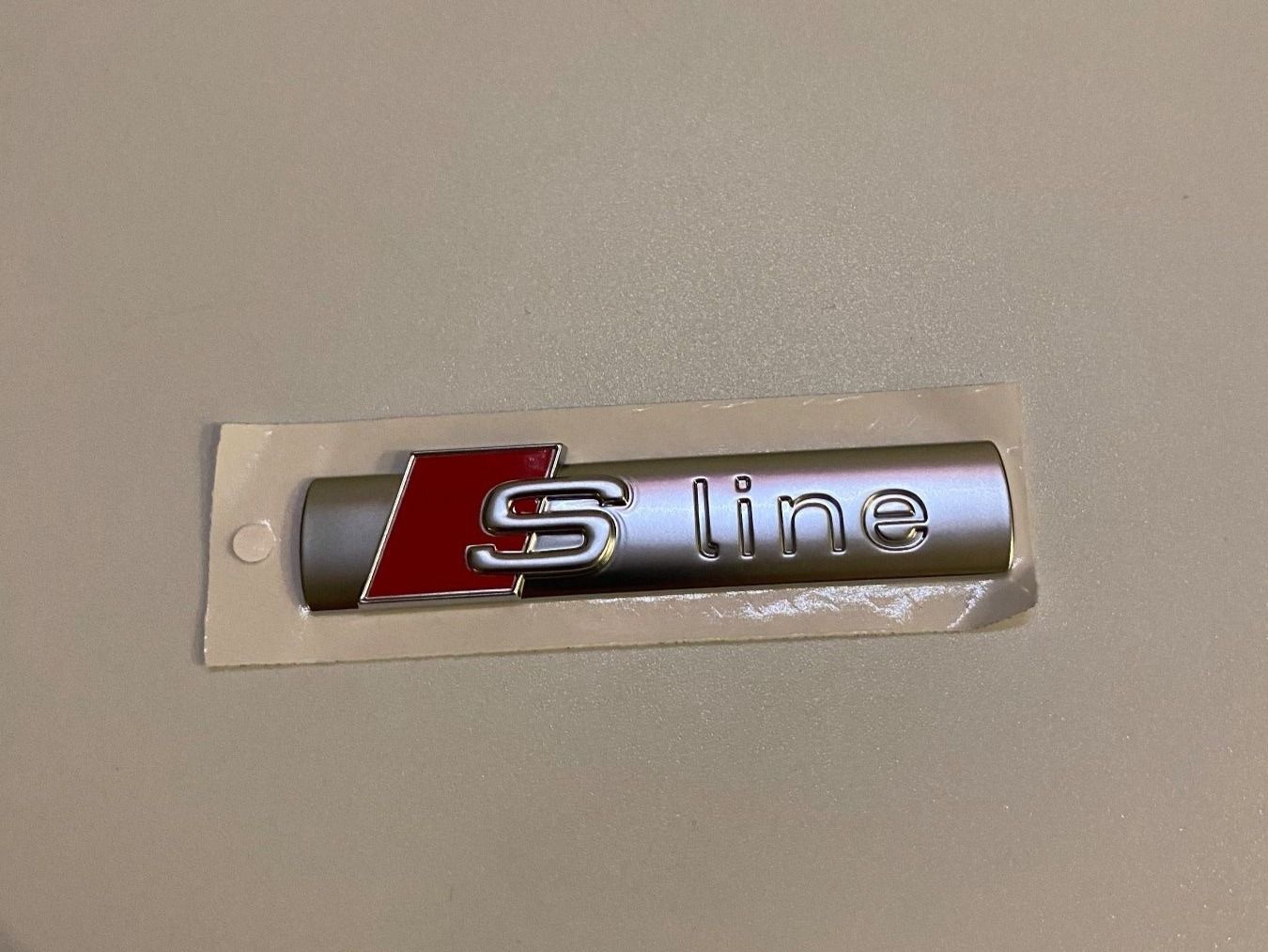 Audi Alle Autoersatzteile: Original Audi S-Line Emblem – Neu und originalverpackt aus Frauenfeld von