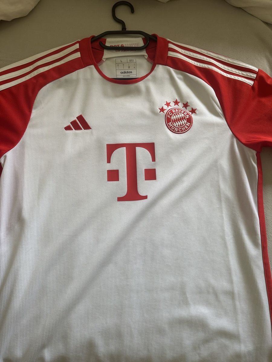 Leibchen & Hosen: Bayern München Kane Shirt – Gebraucht aus Thun von diddle76 2