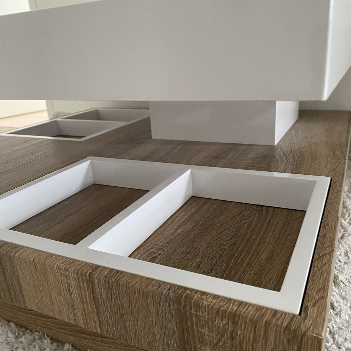 Tavoli: Couchtisch – Usato da Sins venduto da enc_c266 3