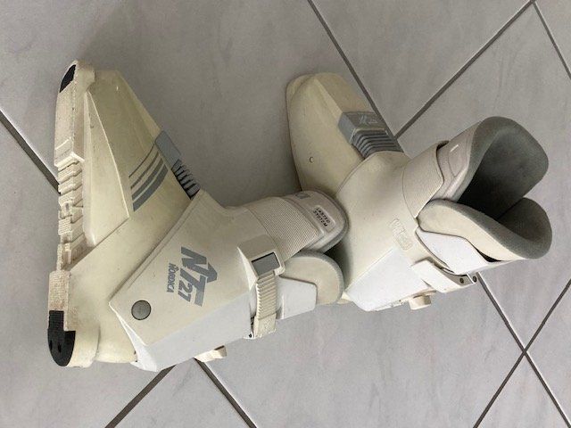 Nordica Scarpe da donna: Damen-Skischuhe – Usato da Kappelen venduto da eun_cjq2 1